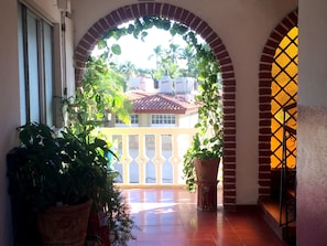 Hallway - Mariana Beach Hotel (Mazatlán)