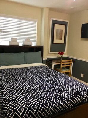 스탠다드룸, 더블침대 1개, 공용 욕실 | 방음 설비, 무료 WiFi, 휠체어로 이용 가능