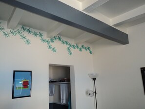 Bungalow tradicional, 1 cama Queen size, baño privado, planta baja | Insonorización, wifi gratis y acceso para silla de ruedas 