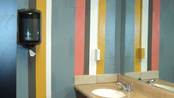 Free toiletries, towels