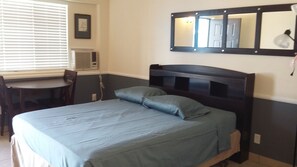 Bungalow tradicional, 1 cama Queen size, baño privado, planta baja | Vista frontal de la propiedad