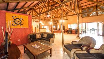 Sala de estar en el lobby