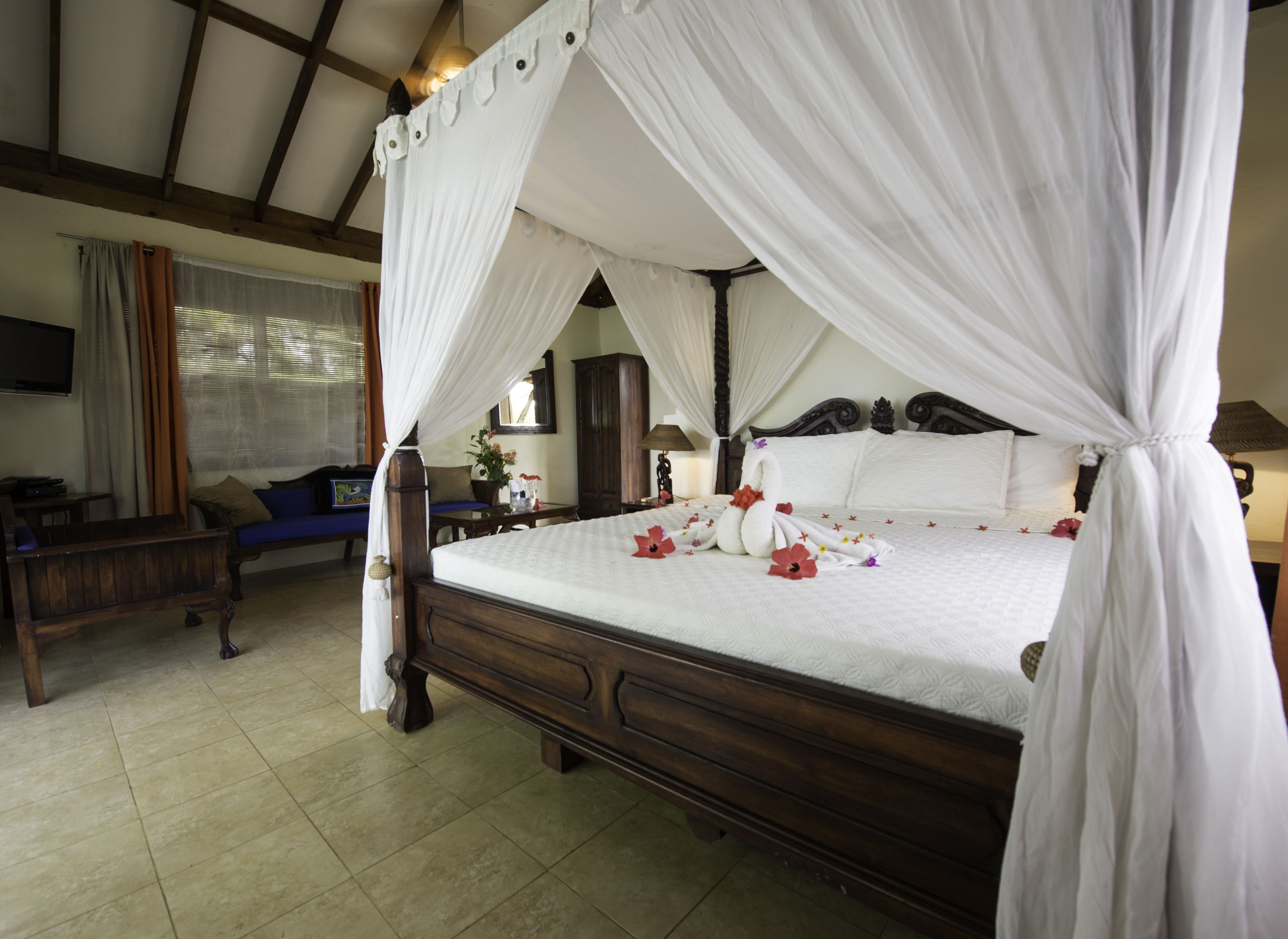 Popa Paradise Beach Resort