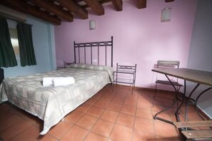 In-room safe, iron/ironing board