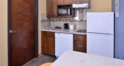 La Bonita Inn & Suites