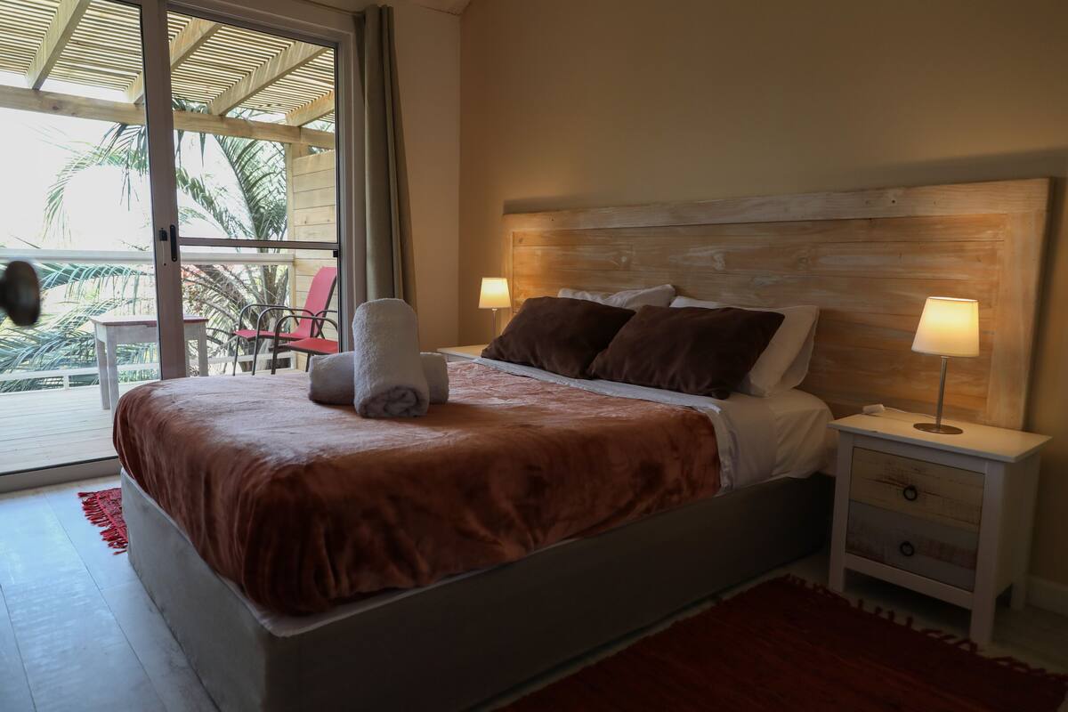 Apartemen Comfort | 2 kamar tidur, brankas, kedap suara, dan setrika/meja setrika