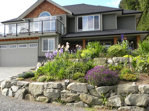 Hillcrest Ave Bed & Breakfast