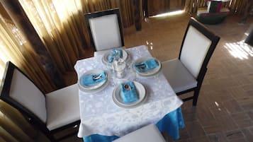 Family Room | In-room dining