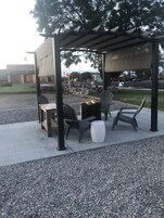 Área de parrillas y picnic