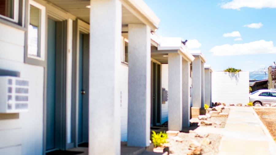 Blue Sage Inn & Suites