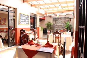 Petit déjeuner continental compris tous les jours