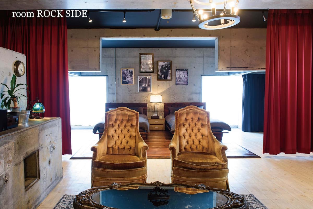 Deluxe Apartment (Rock Side) | Living room