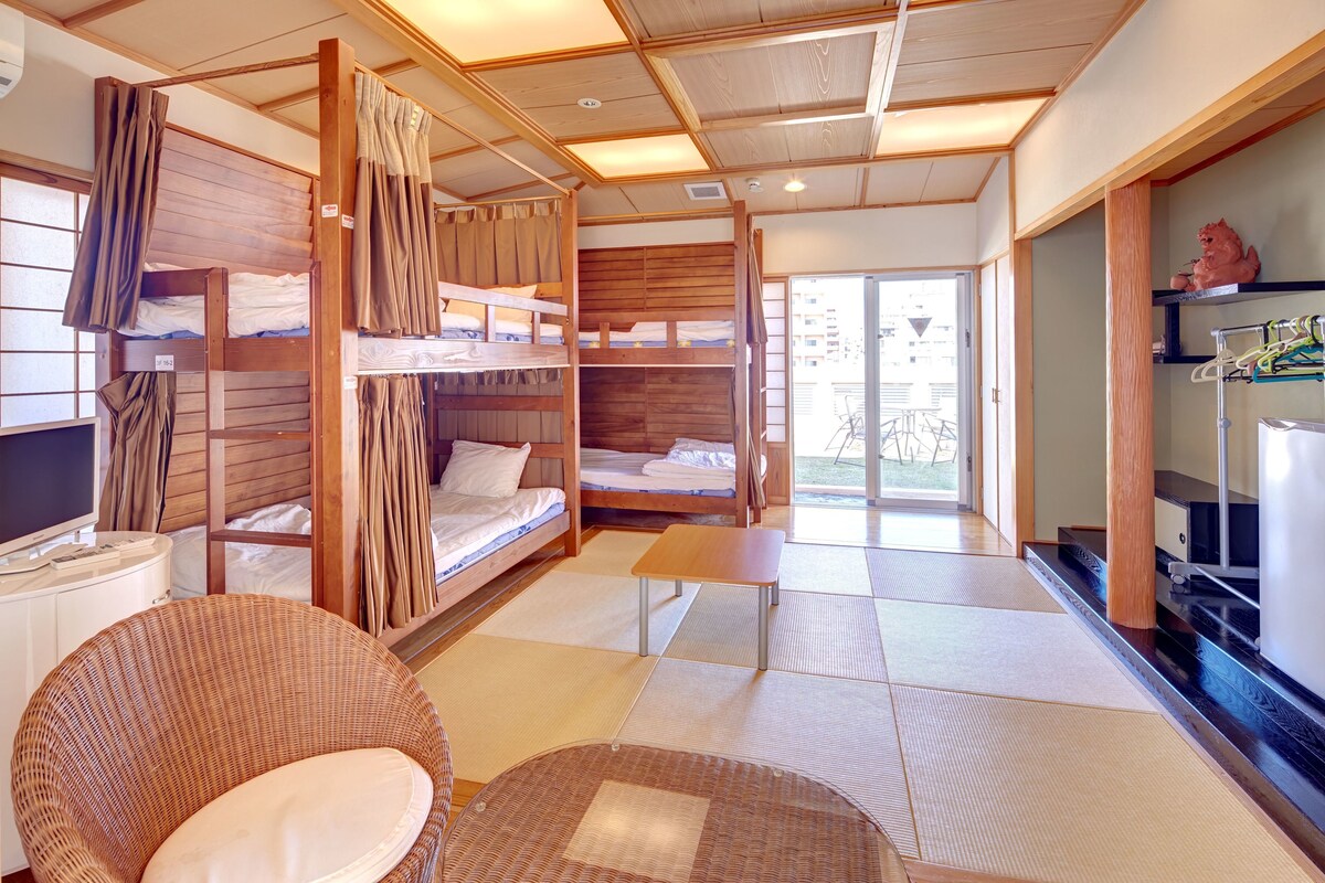 Kamer, gemengd, niet-roken (5F Japanese/Western Room D) | Een strijkplank/strijkijzer, gratis wifi, beddengoed