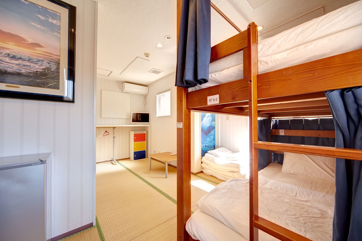 Kamer, gemengd, niet-roken (5F Japanese/Western Room E) | Een strijkplank/strijkijzer, gratis wifi, beddengoed