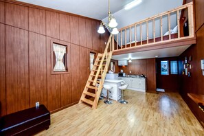 Duplex (17 PY) | Vardagsrum | Platt-tv