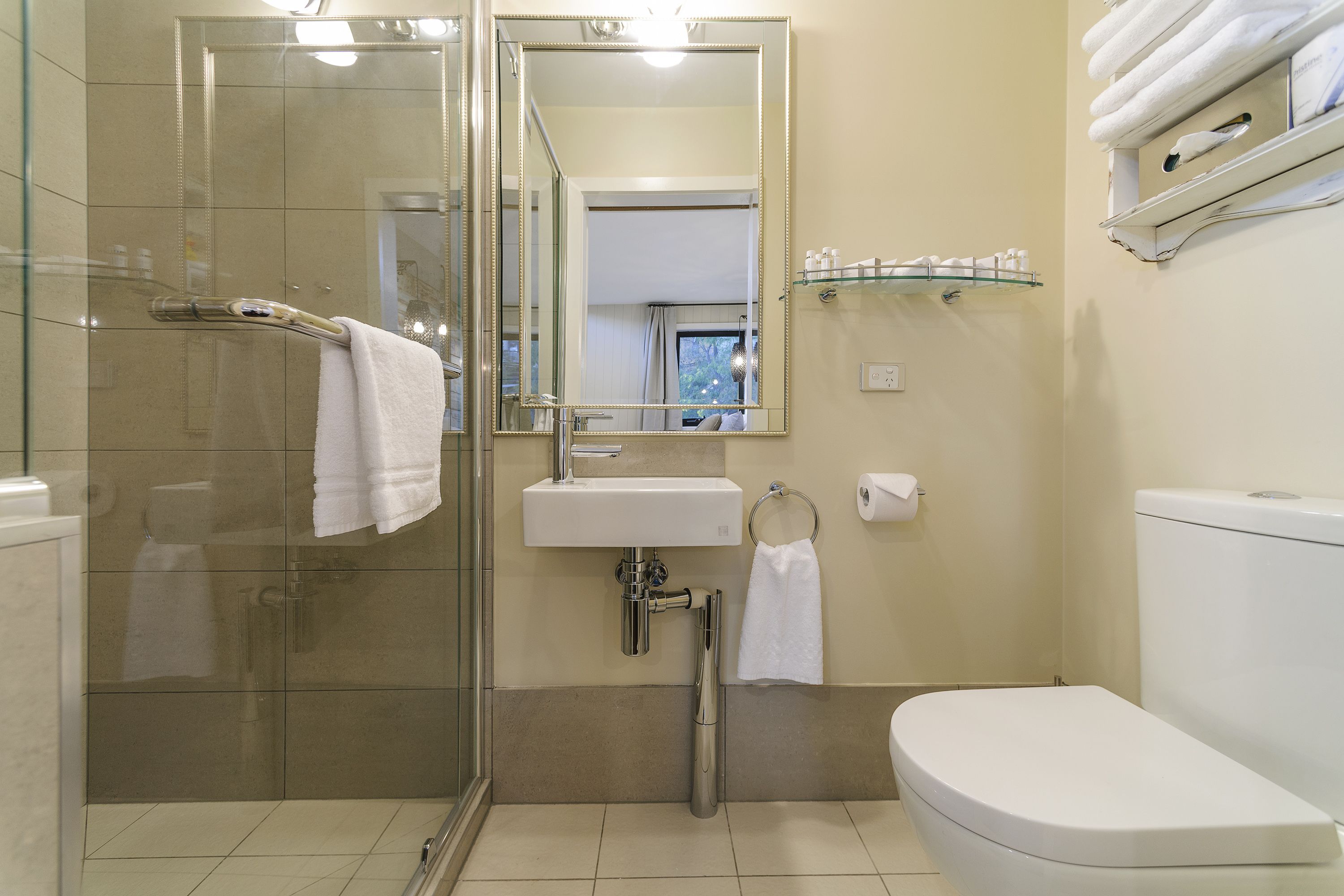 premium house, 2 bedrooms, river view, sea facing | bathroom | free toiletries, hair dryer, dressing gowns, towels