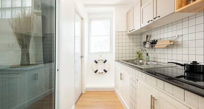 Lee's Mark Residence