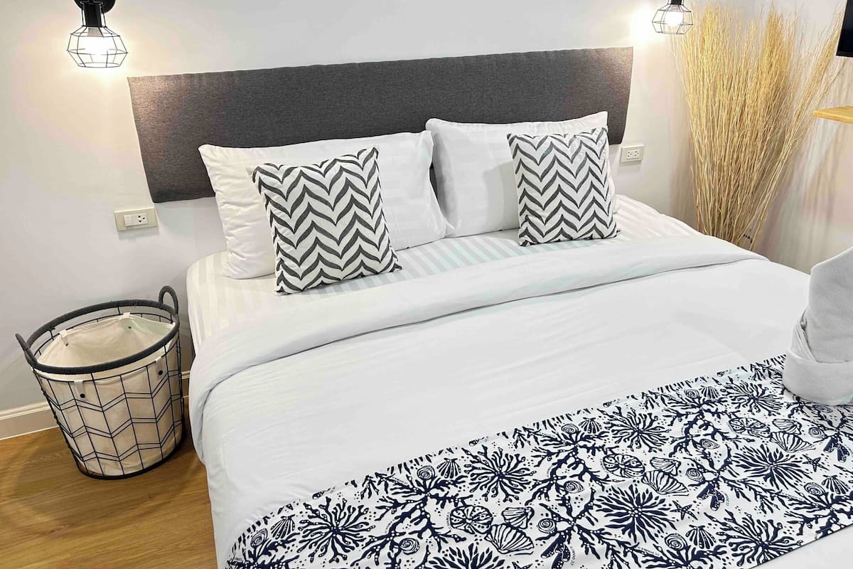 Apartamento superior | 1 dormitorio, minibar, tabla de planchar con plancha y wifi gratis