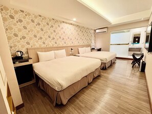 雅致双床房 | 高档床上用品、免费 WiFi、床单