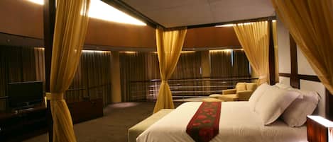 President Suite | 1 bedroom, premium bedding, minibar, in-room safe