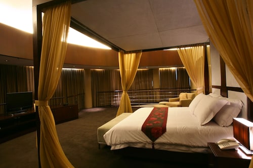 President Executive Club