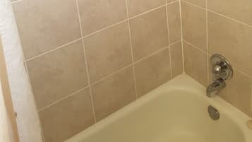 Ducha del cuarto de baño