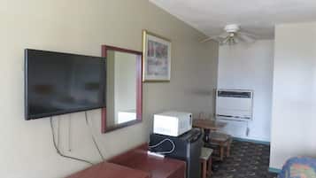 Chambre Double, 2 lits doubles | Bureau, Wi-Fi gratuit, draps fournis