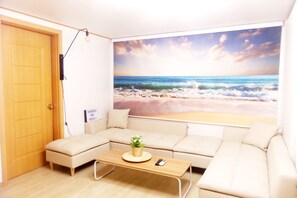 Family House, 3 Bedrooms, Kitchen, Park View