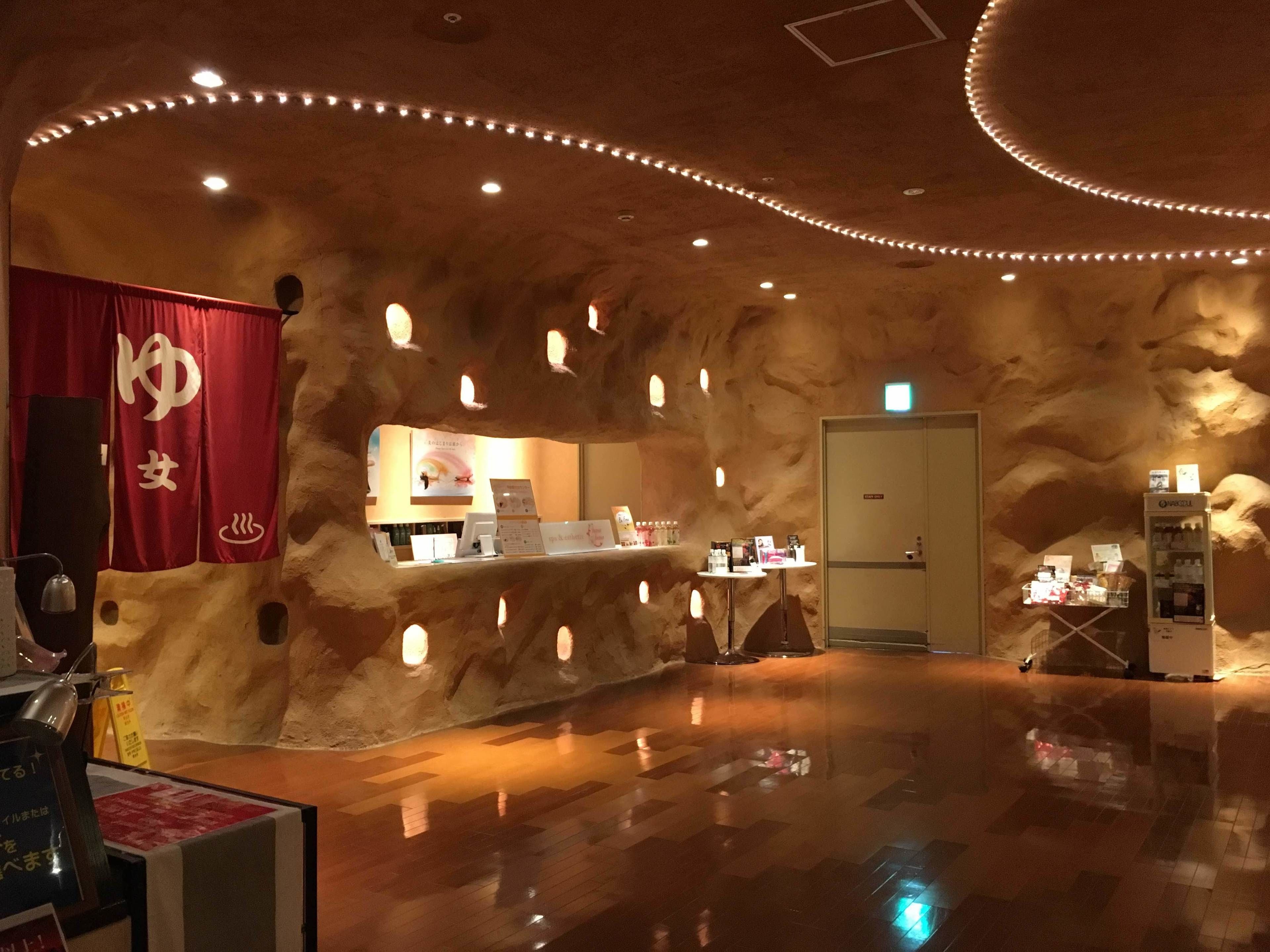 sauna, hot springs/mineral springs, thai massages