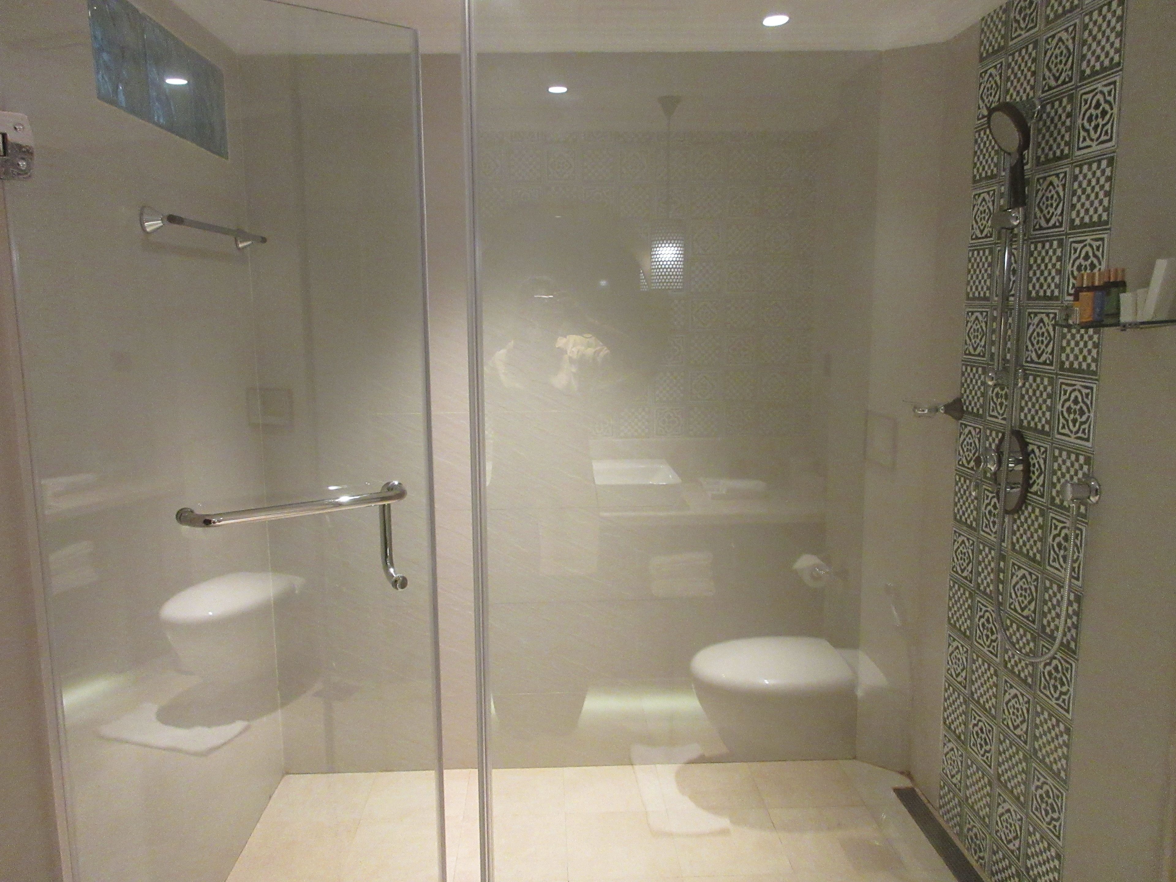 Foto - Fragrant Nature Kochi - A Five star Classified Hotel