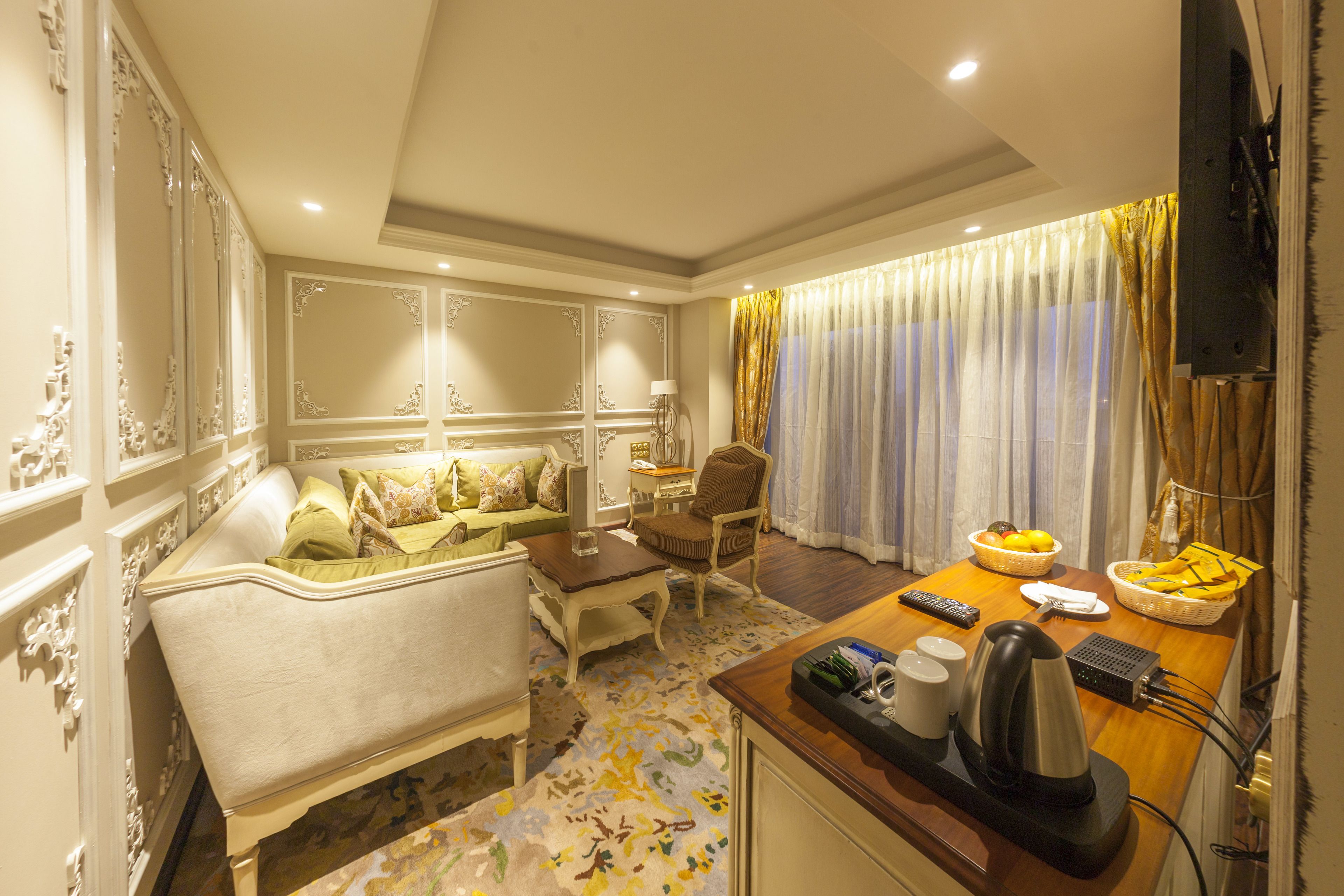 ocean blue suite | minibar, in-room safe, individually furnished, desk