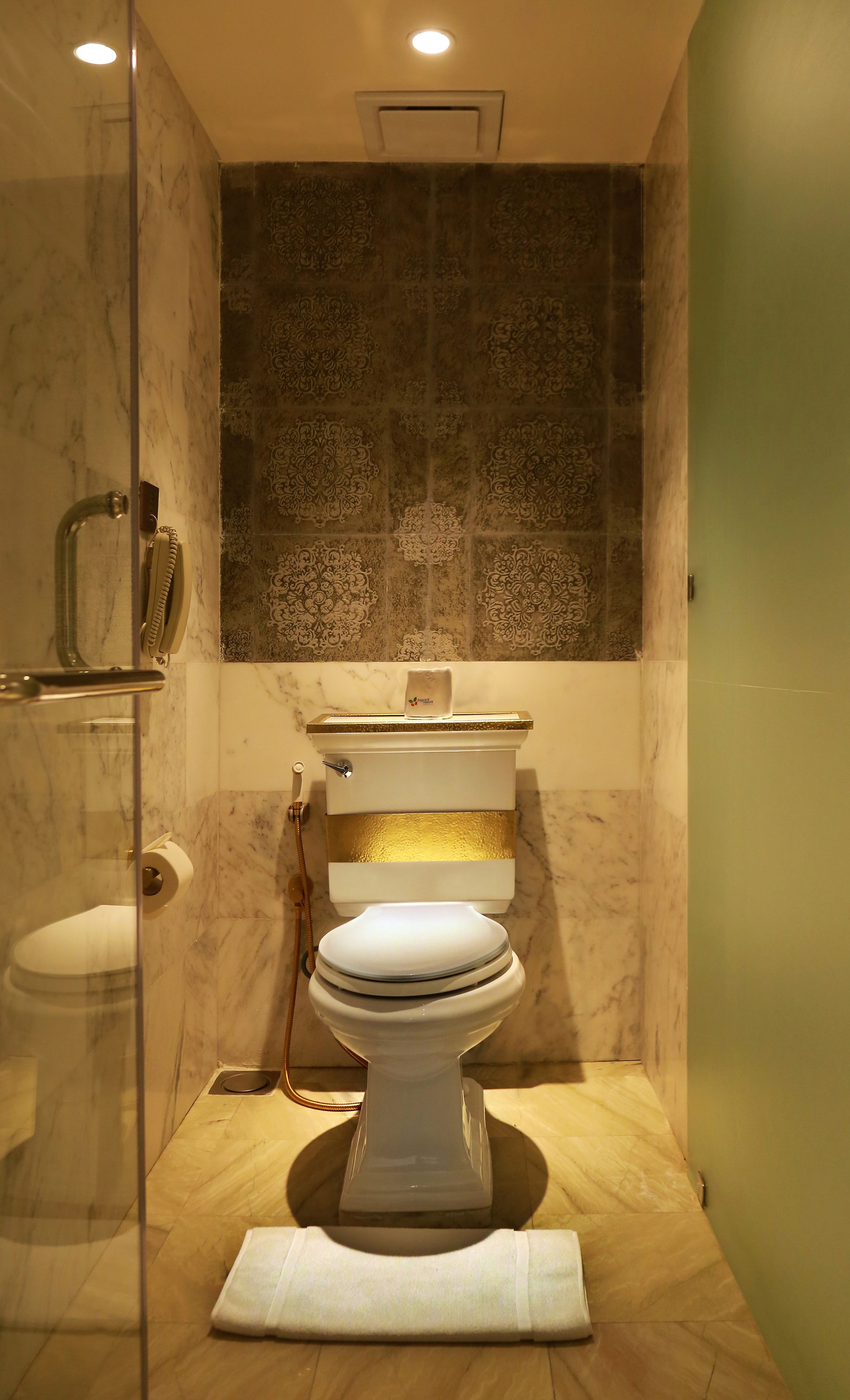 royal dutch suite | bathroom | shower, free toiletries, hair dryer, bathrobes