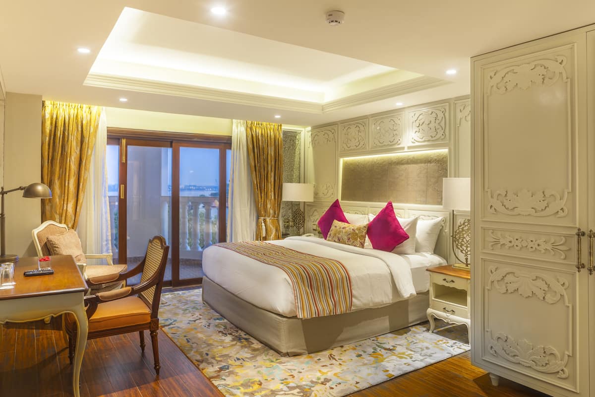 ocean blue suite | minibar, in-room safe, individually furnished, desk