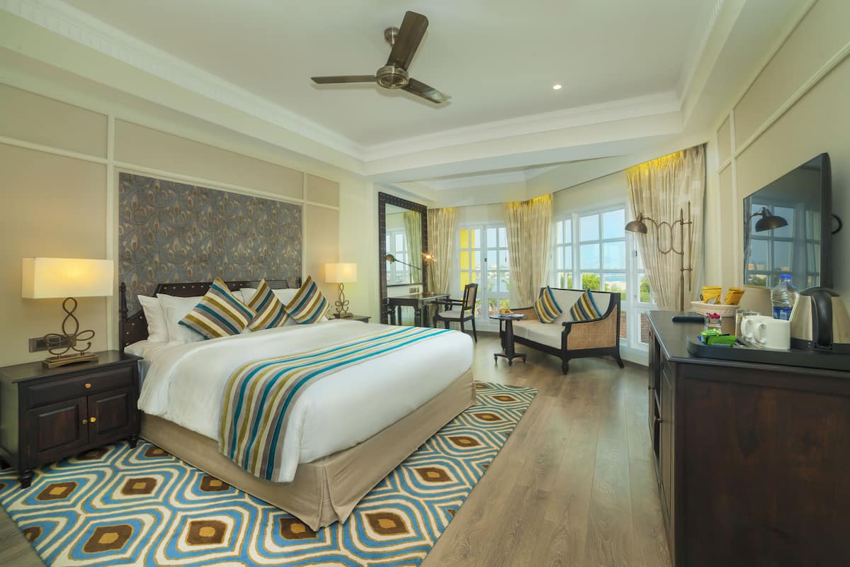 duke's chamber | minibar, in-room safe, individually furnished, desk