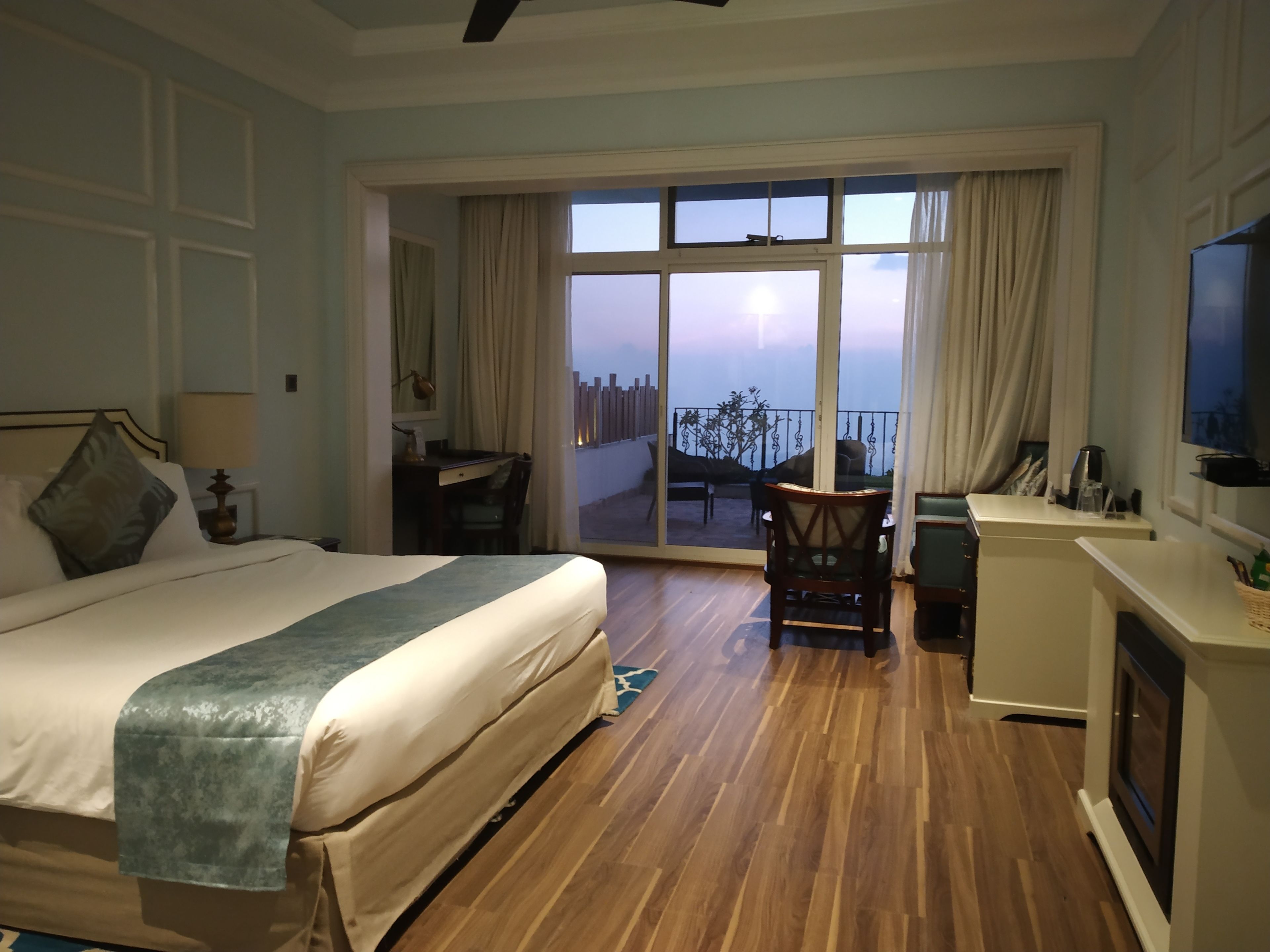 Moonlight Bliss room with Private Terrace & Mountain view | 1 bedroom, Egyptian cotton sheets, premium bedding, minibar