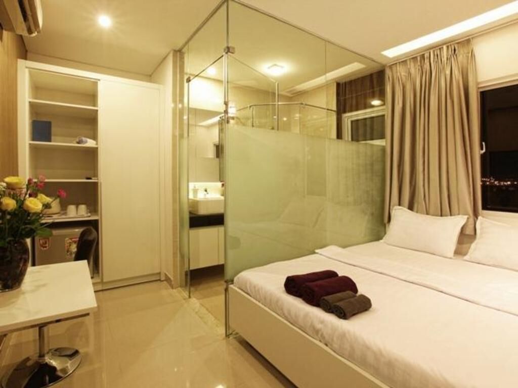 Desk, free WiFi, bed sheets