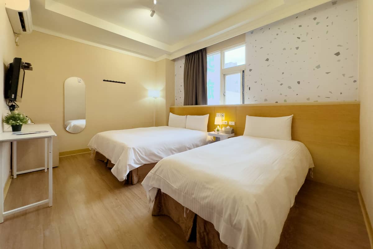 Superior Triple Room, Multiple Beds | Down comforters, soundproofing, free WiFi, bed sheets