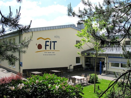 Fassade der Unterkunft. Hotel FIT