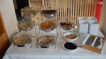 Lunch and dinner served, local and international cuisine