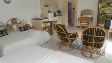 Room | Living area