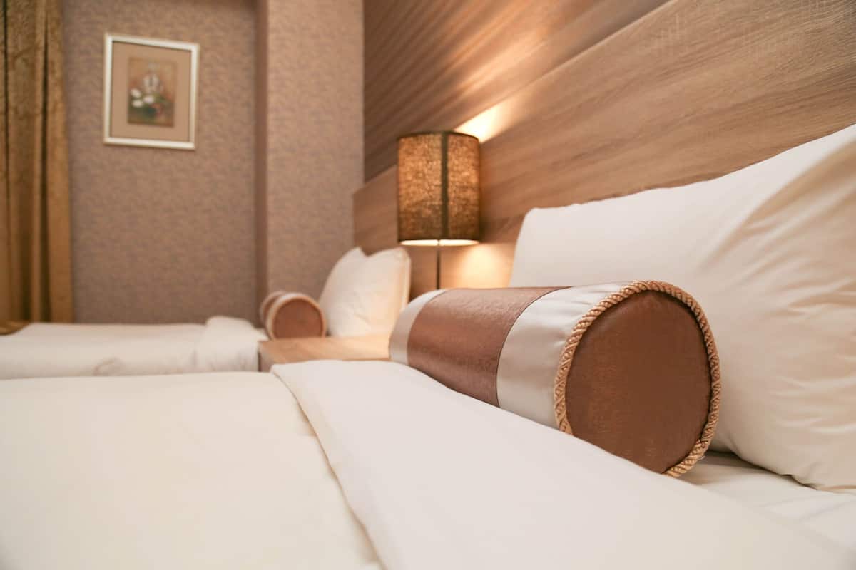 Standard Twin Room | Premium bedding, desk, blackout drapes, free WiFi