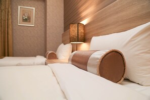 Standard Twin Room | Premium bedding, desk, blackout drapes, free WiFi - Unique Holiday Hotel (Hualien City)