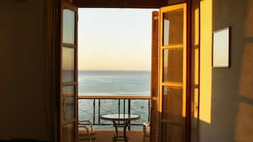 Habitación básica doble | Balcón