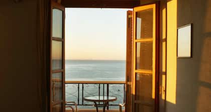 Kastro Hotel