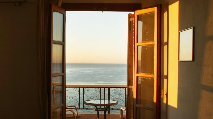 Kastro Hotel