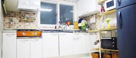 Réfrigérateur, micro-ondes