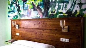Dobbelt- eller tomannsrom | Lydisolert, wi-fi (inkludert) og individuelt dekorert