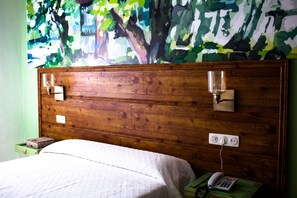 Doppel- oder Zweibettzimmer | Individuell dekoriert, schallisolierte Zimmer, kostenloses WLAN