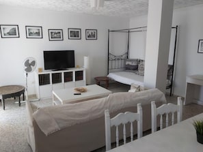 Decoración personalizada, insonorización y wifi gratis 