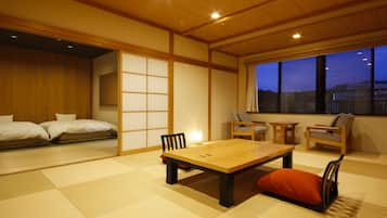 Traditional-Zimmer (Hoshiraku - with Open Air Bath) | Minibar, Zustellbetten, Bettwäsche